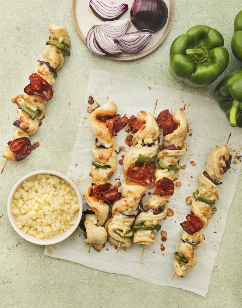 recette de pizza brochettes au râpé Spécial Pizza Entremont