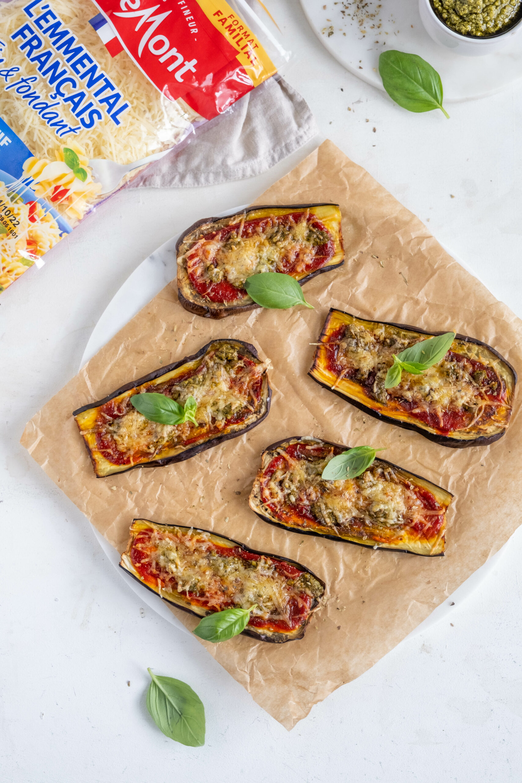 pizza aubergine et emmental râpé Entremont